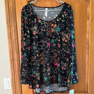 LuLaRoe Black and Pink Floral Long Sleeve Lynnae Tunic